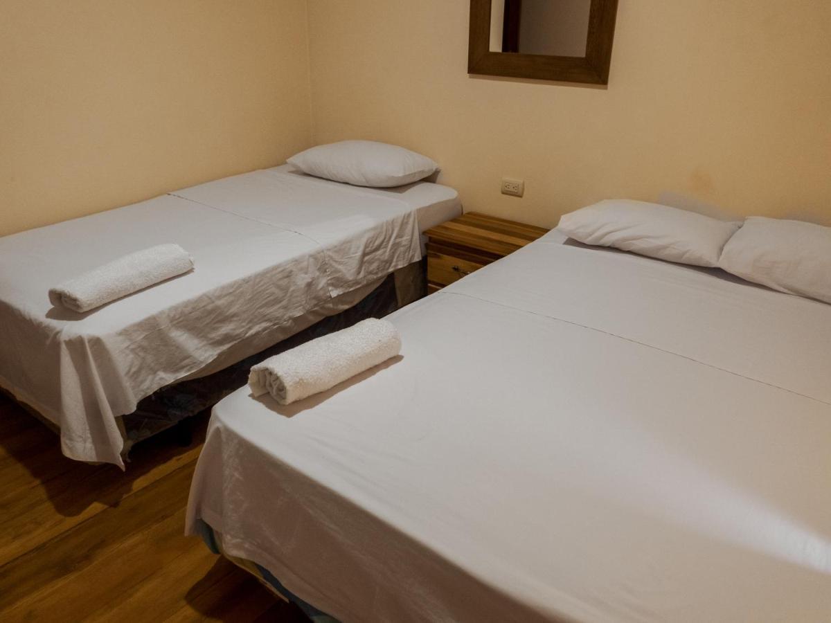 Hostal Tortuga Dorada Puerto Lopez Luaran gambar