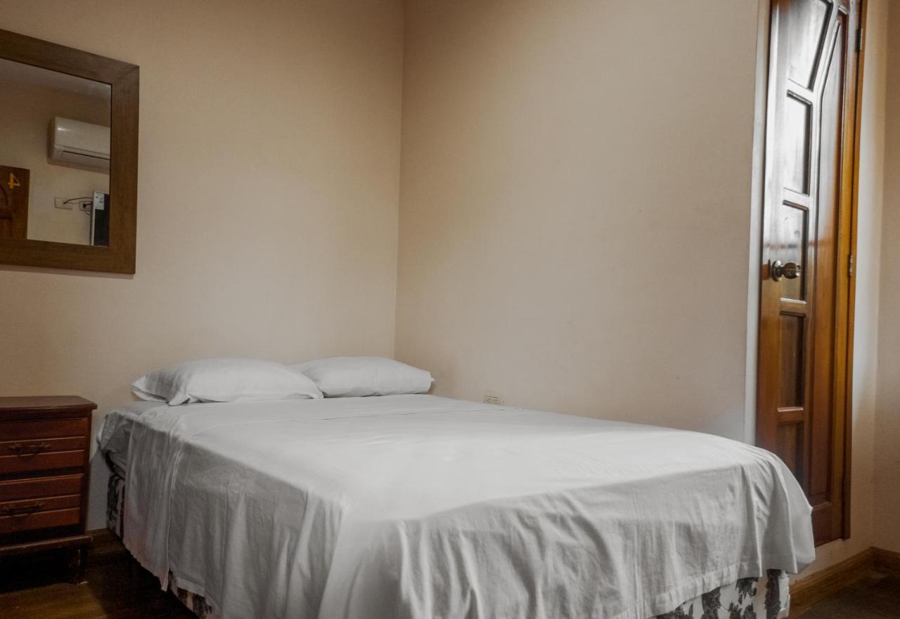 Hostal Tortuga Dorada Puerto Lopez Luaran gambar